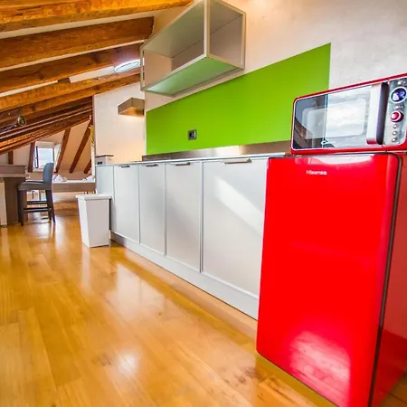 Panorama Loft Апартаменты Триест